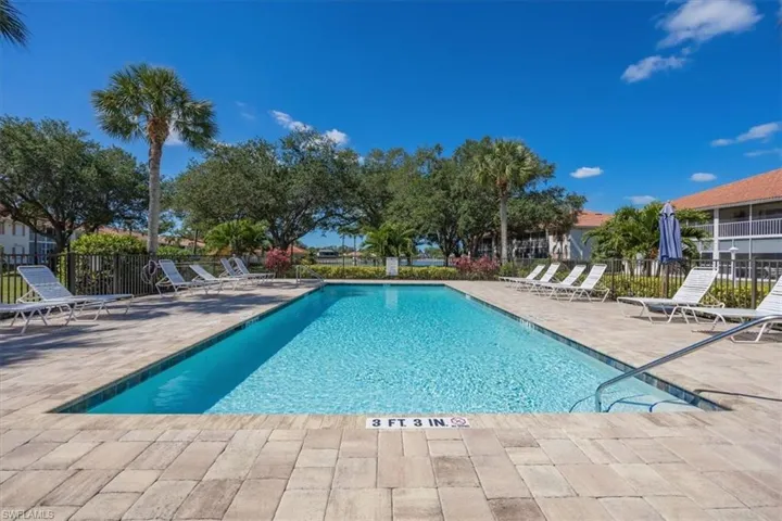 721 Mardel Dr # 602, Naples Fl 34104