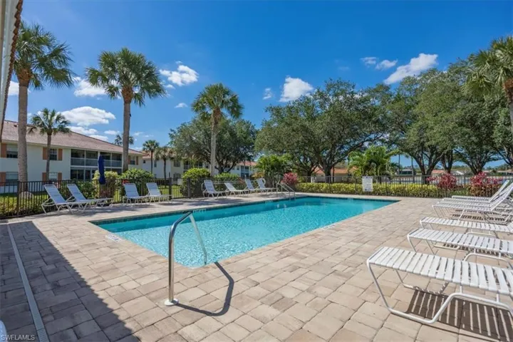 721 Mardel Dr # 602, Naples Fl 34104