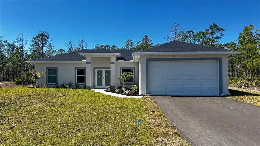 5017  42nd NE ST, Naples, FL 34120