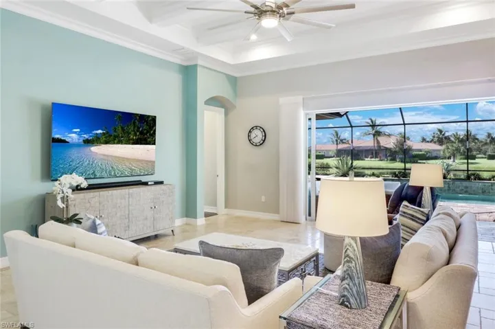 9333 Campanile Cir, Naples, Florida 34114