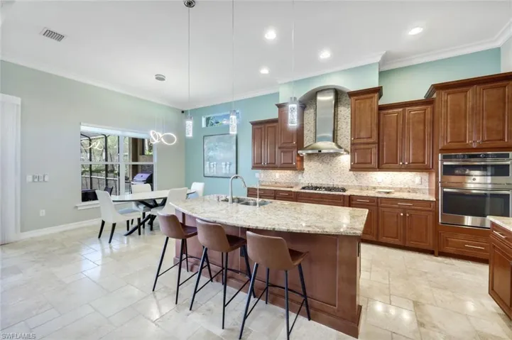 9333 Campanile Cir, Naples, Florida 34114
