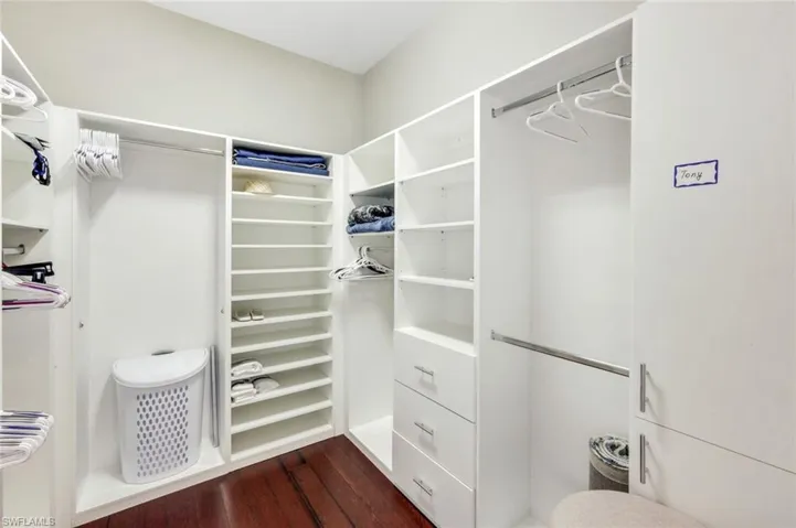 9333 Campanile Cir, Naples, Florida 34114