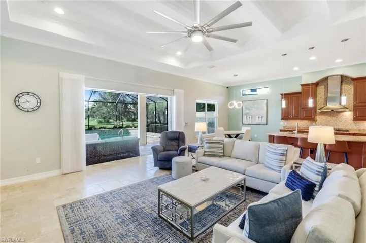 9333 Campanile Cir, Naples, Florida 34114