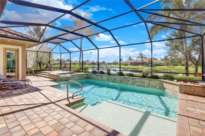 9333 Campanile Cir, Naples, Florida 34114