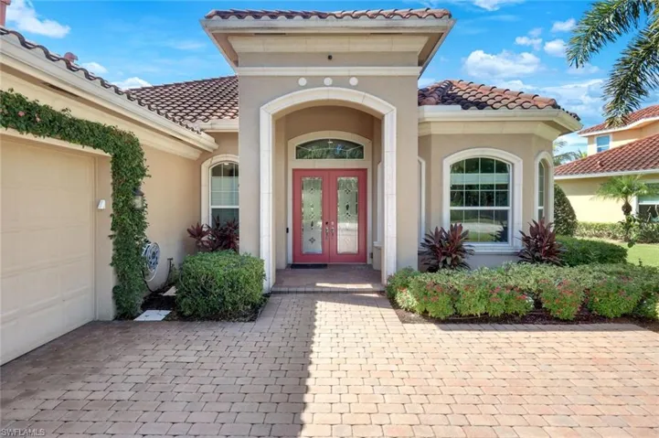 9333 Campanile Cir, Naples, Florida 34114