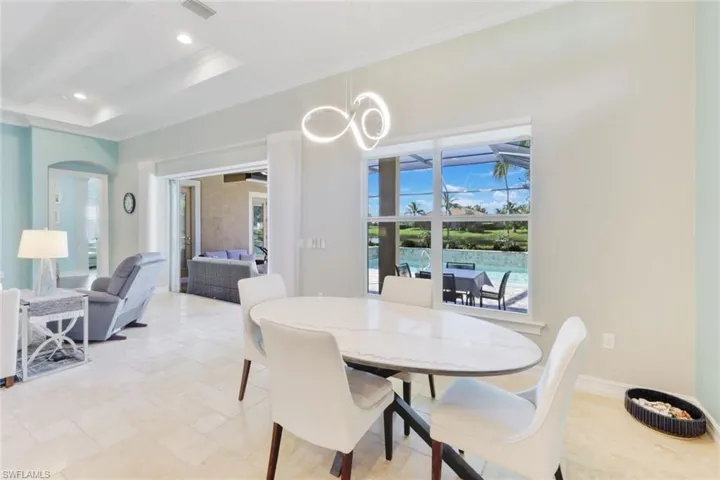 9333 Campanile Cir, Naples, Florida 34114