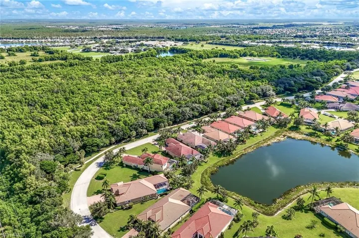 9333 Campanile Cir, Naples, Florida 34114