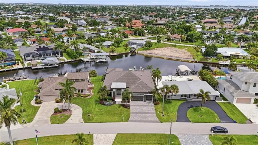 4949 Seville Ct, Cape Coral, Florida 33904