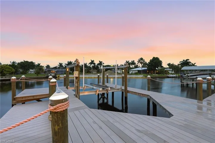 4949 Seville Ct, Cape Coral, Florida 33904