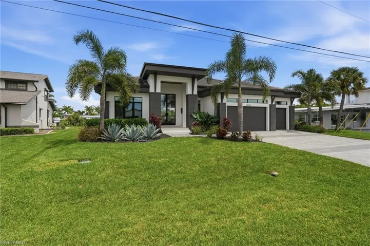 4949 Seville Ct, Cape Coral, Florida 33904