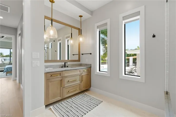 4949 Seville Ct, Cape Coral, Florida 33904