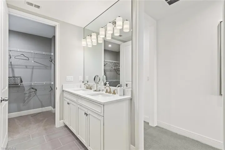 Model Vanity