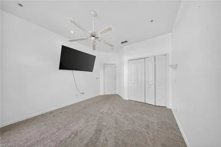 Wall-to-wall carpeting with a neutral finish