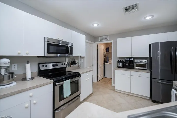 1411 Nw 17th Pl, Cape Coral Fl 33993