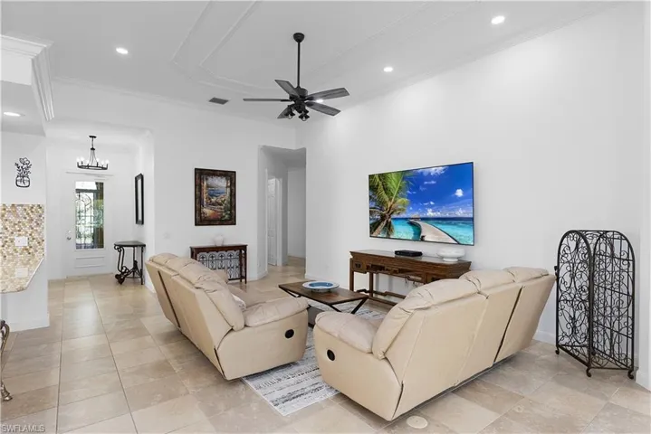 7983 Valentina Ct, Naples, Florida 34114