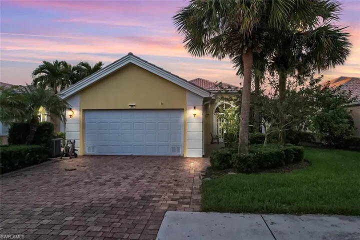 7983 Valentina Ct, Naples, Florida 34114