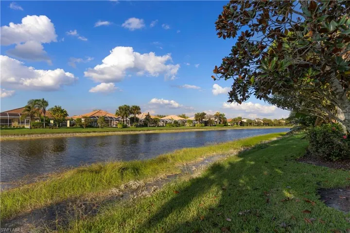7983 Valentina Ct, Naples, Florida 34114