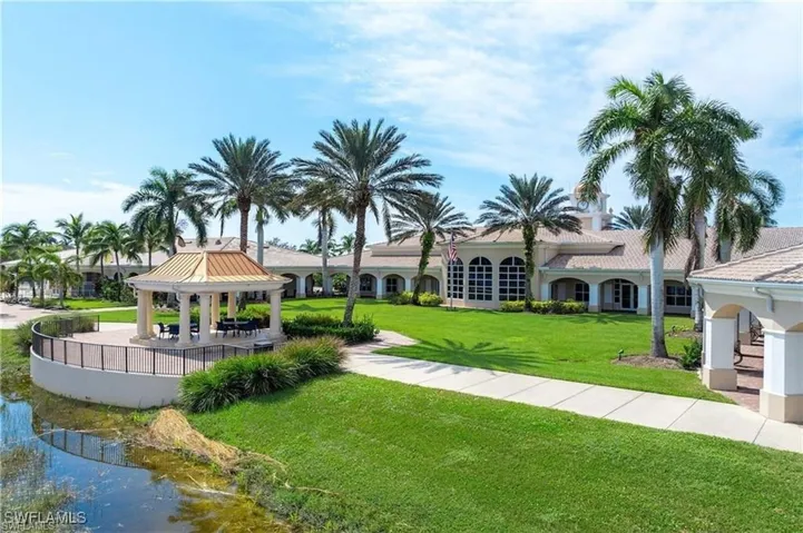 7983 Valentina Ct, Naples, Florida 34114