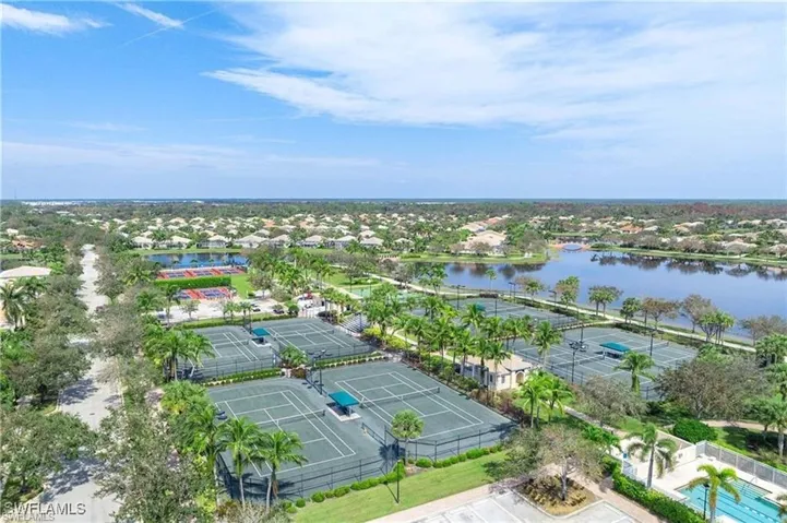 7983 Valentina Ct, Naples, Florida 34114