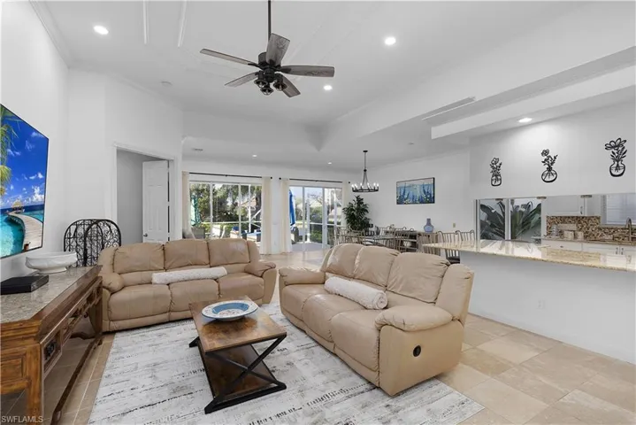 7983 Valentina Ct, Naples, Florida 34114