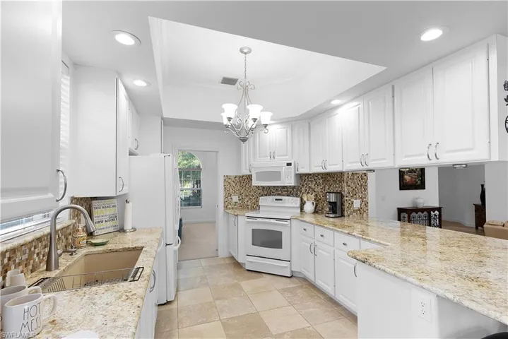 7983 Valentina Ct, Naples, Florida 34114