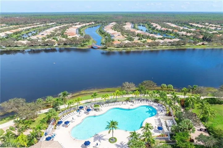 7983 Valentina Ct, Naples, Florida 34114