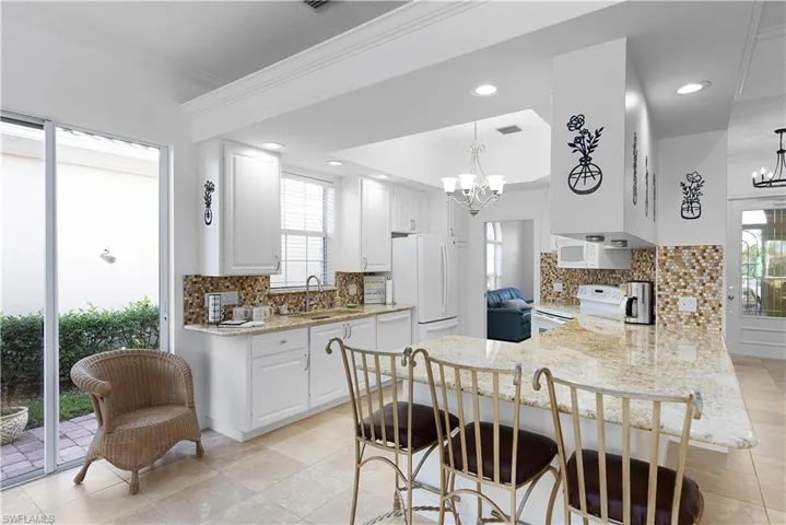 7983 Valentina Ct, Naples, Florida 34114