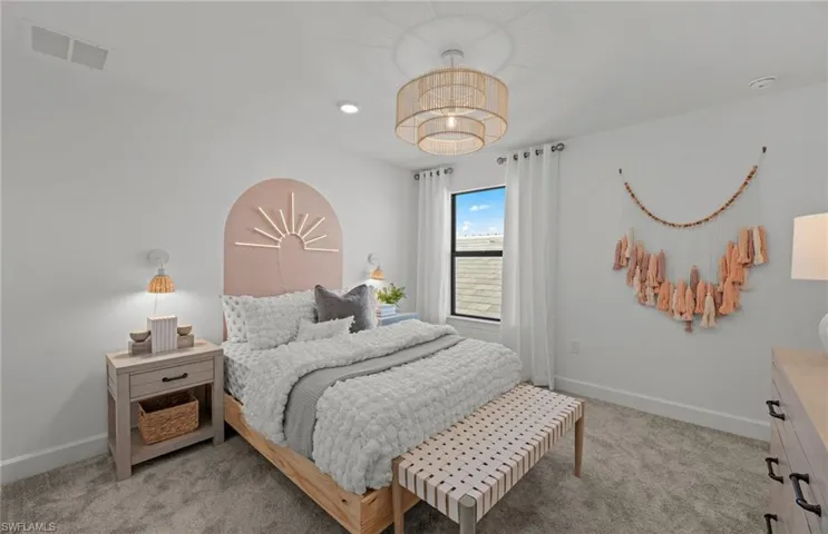 Photos are of a model home. Illustration purposes only.