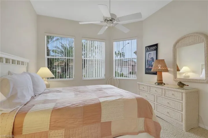 9519  Mariners Cove S LN, Fort Myers, FL 33919