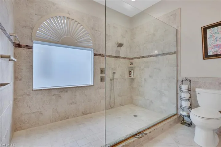 9519  Mariners Cove S LN, Fort Myers, FL 33919