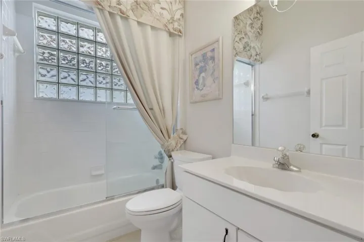 9519  Mariners Cove S LN, Fort Myers, FL 33919