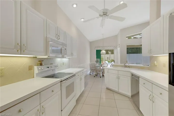 9519  Mariners Cove S LN, Fort Myers, FL 33919