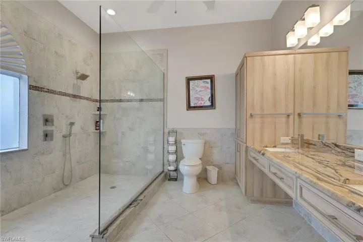 9519  Mariners Cove S LN, Fort Myers, FL 33919