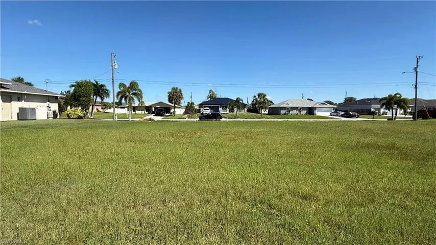 View of yard featuring a residential view