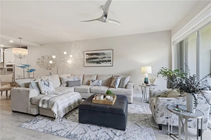 1747 Reuven Cir 3, Naples, Florida 34112