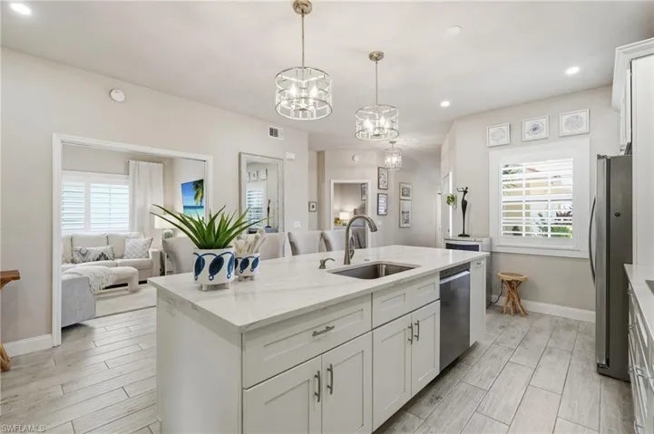 1747 Reuven Cir 3, Naples, Florida 34112
