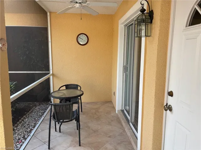 2462 Hidden Lake Dr # 5, Naples Fl 34112