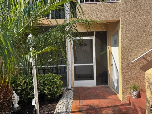 2462 Hidden Lake Dr # 5, Naples Fl 34112