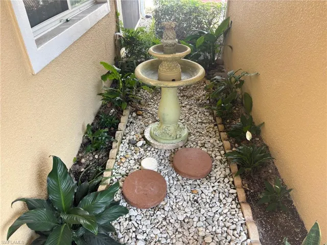 2462 Hidden Lake Dr # 5, Naples Fl 34112