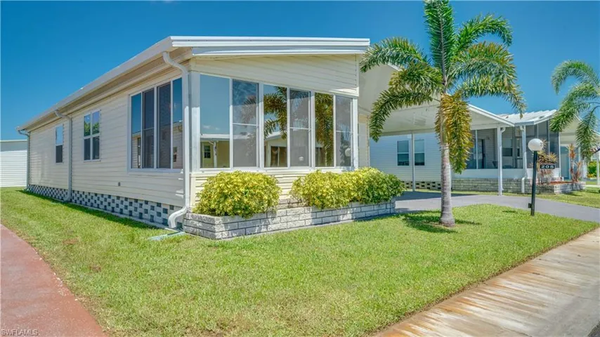 Price to sell? Indeed. This home is so clean and is ready for its next owner.