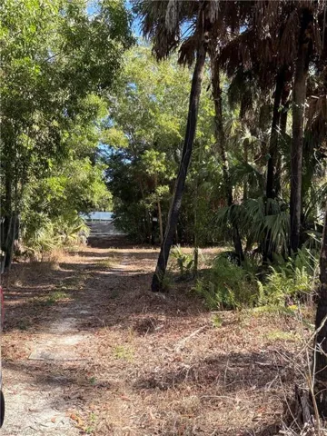 2185 Markley Ave, Naples, Florida 34117