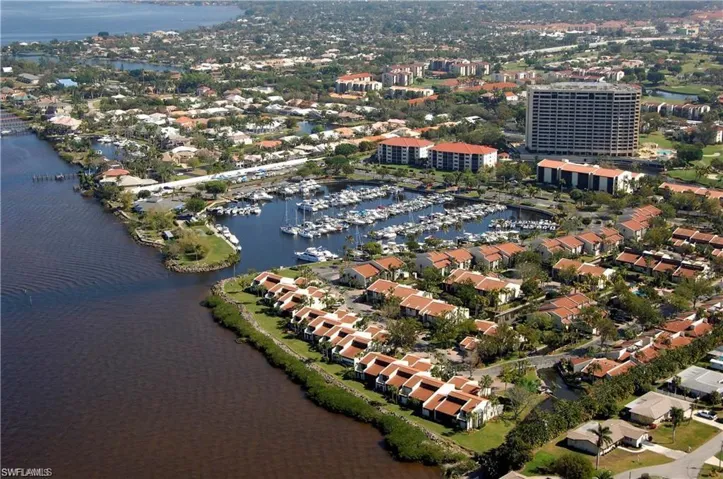 on the banks of the Caloosahatchee River