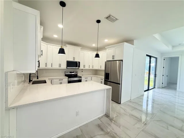 2801 Sw 3rd St, Cape Coral, Florida 33991