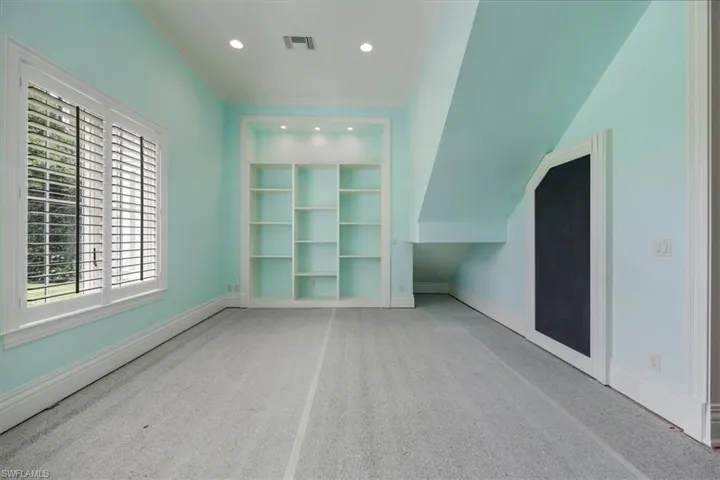 2263 Coach House Ln, Naples, Florida 34105