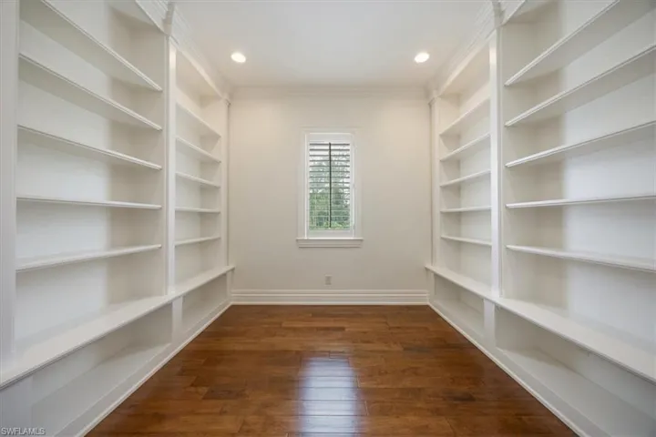 2263 Coach House Ln, Naples, Florida 34105