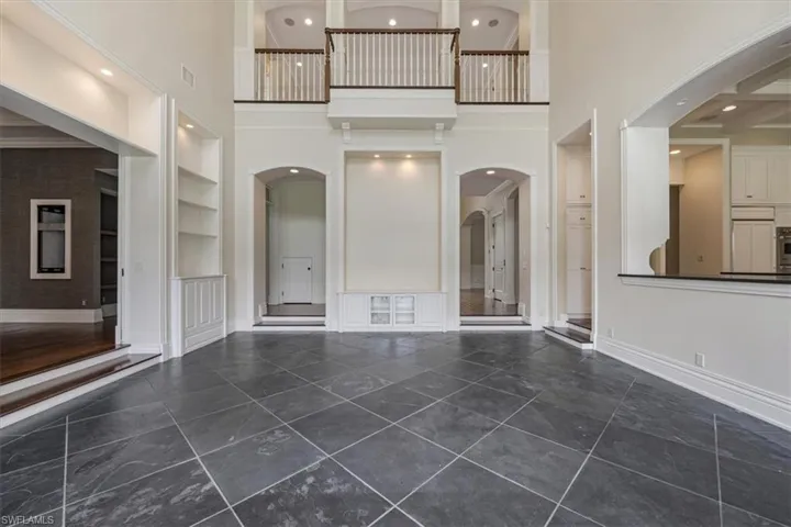2263 Coach House Ln, Naples, Florida 34105