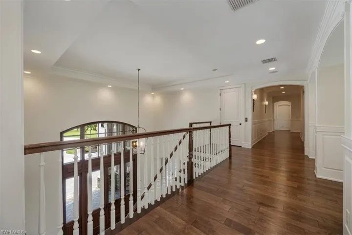 2263 Coach House Ln, Naples, Florida 34105