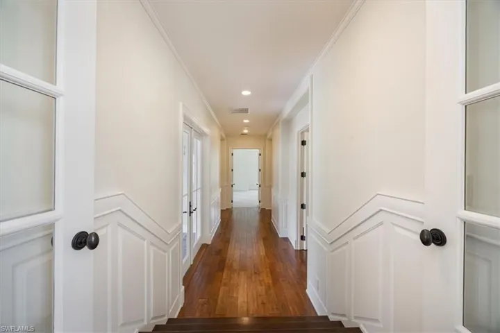 2263 Coach House Ln, Naples, Florida 34105