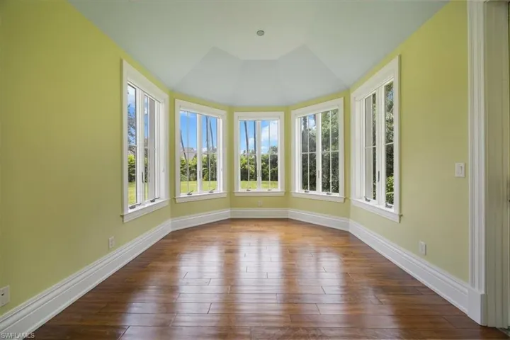 2263 Coach House Ln, Naples, Florida 34105