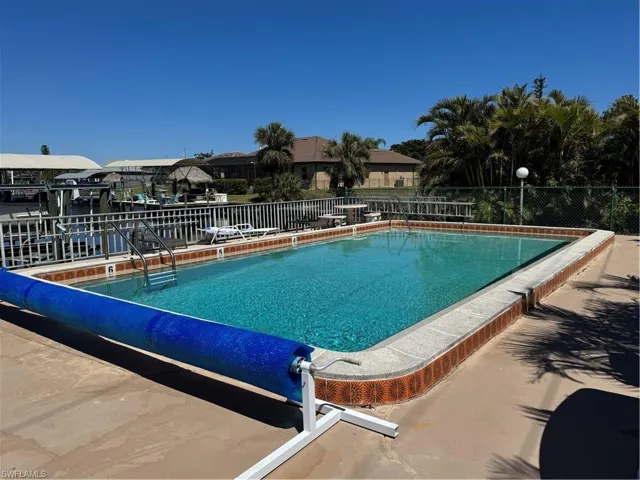 4543 SE 6th  PL, Cape Coral, FL 33904